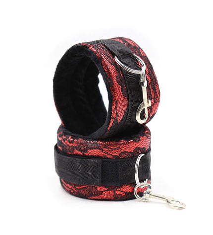 OHMAMA FETISH - MENOTTES EN VELOURS AVEC RUBAN EN NYLON by OHMAMA FETISH