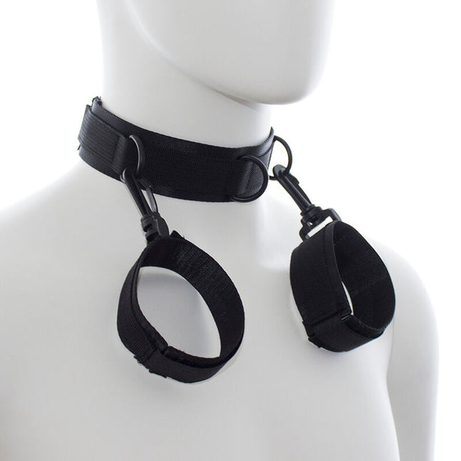 OHMAMA FETISH - MENOTTES ET COLLIER EN NYLON by OHMAMA FETISH