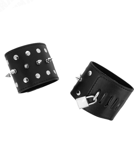 KINK - APPAREILS-POIGNETS PUNK AVEC POINTES 25 X 6 CM by KINK WRIST RESTRAINT