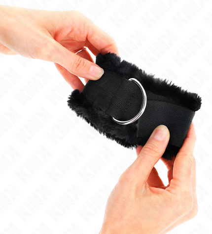 KINK - APPUI-POIGNETS DOUBLÉS DE FOURRURE NOIR AJUSTABLE 17-31 CM X 7 CM by KINK WRIST RESTRAINT