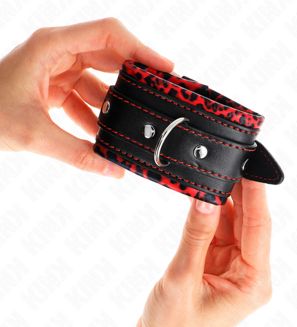 KINK - APPUI-POIGNETS DOUBLÉS DE FOURRURE ROUGE / NOIR RÉGLABLE 17-29 CM X 6 CM by KINK WRIST RESTRAINT
