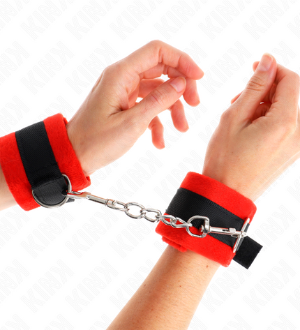 KINK - MANCHETTES DÉBUTANT EN FOURRURE NOIR-ROUGE 30 X 7 CM by KINK WRIST RESTRAINT
