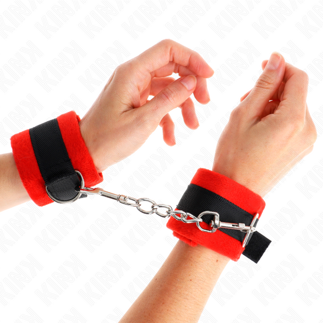 KINK - MANCHETTES DÉBUTANT EN FOURRURE NOIR-ROUGE 30 X 7 CM by KINK WRIST RESTRAINT