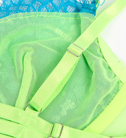 SUBBLIME - 955311 ENSEMBLE SOUTIEN-GORGE AVEC LIGNES DENTELLE ET JARRETELLE VERT ET BLEU S/M by SUBBLIME SETS