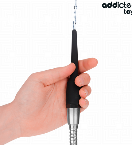 ADDICTED TOYS - NETTOYANT ANAL AVEC ADAPTATEUR UNIVERSEL MODÈLE 1 by ADDICTED TOYS