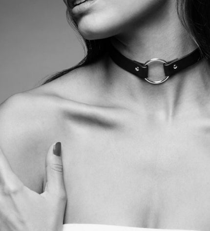 BIJOUX INDISCRETS MAZE - COLLIER RAS DE COU NOIR - Concombre Boutique